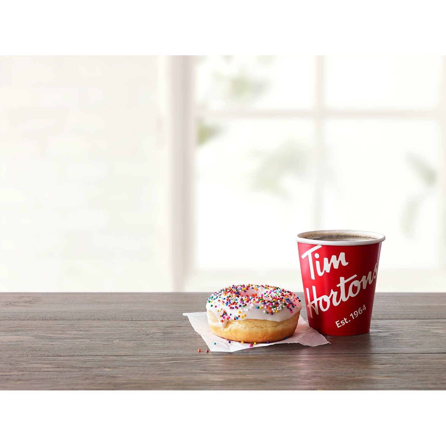 Tim Hortons プレミアム K-Cup コーヒーポッド、ダークロースト、100 個入り。