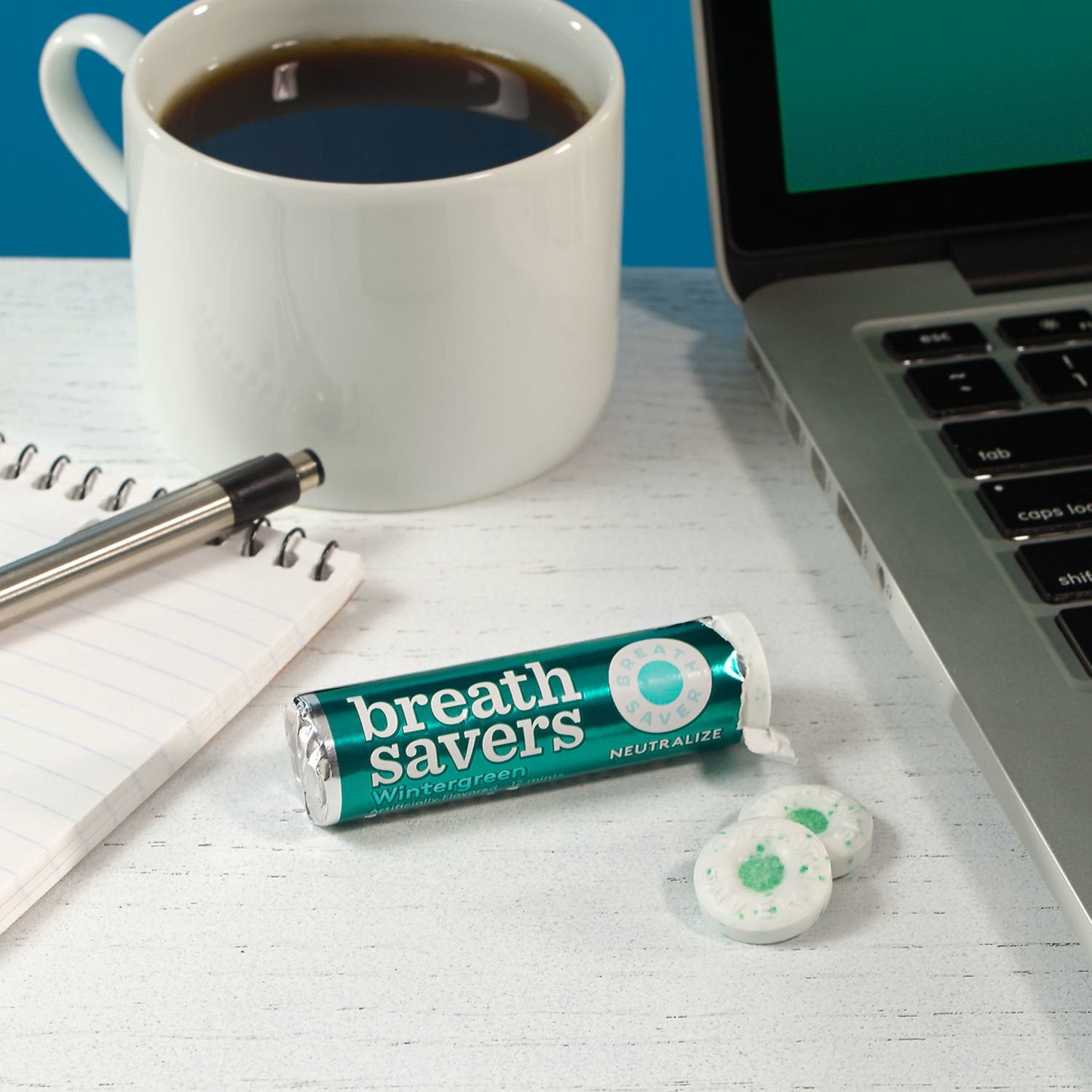 BREATH SAVERS ウィンターグリーン シュガーフリー ブレスミント ロール、0.75 オンス、24 個入り。