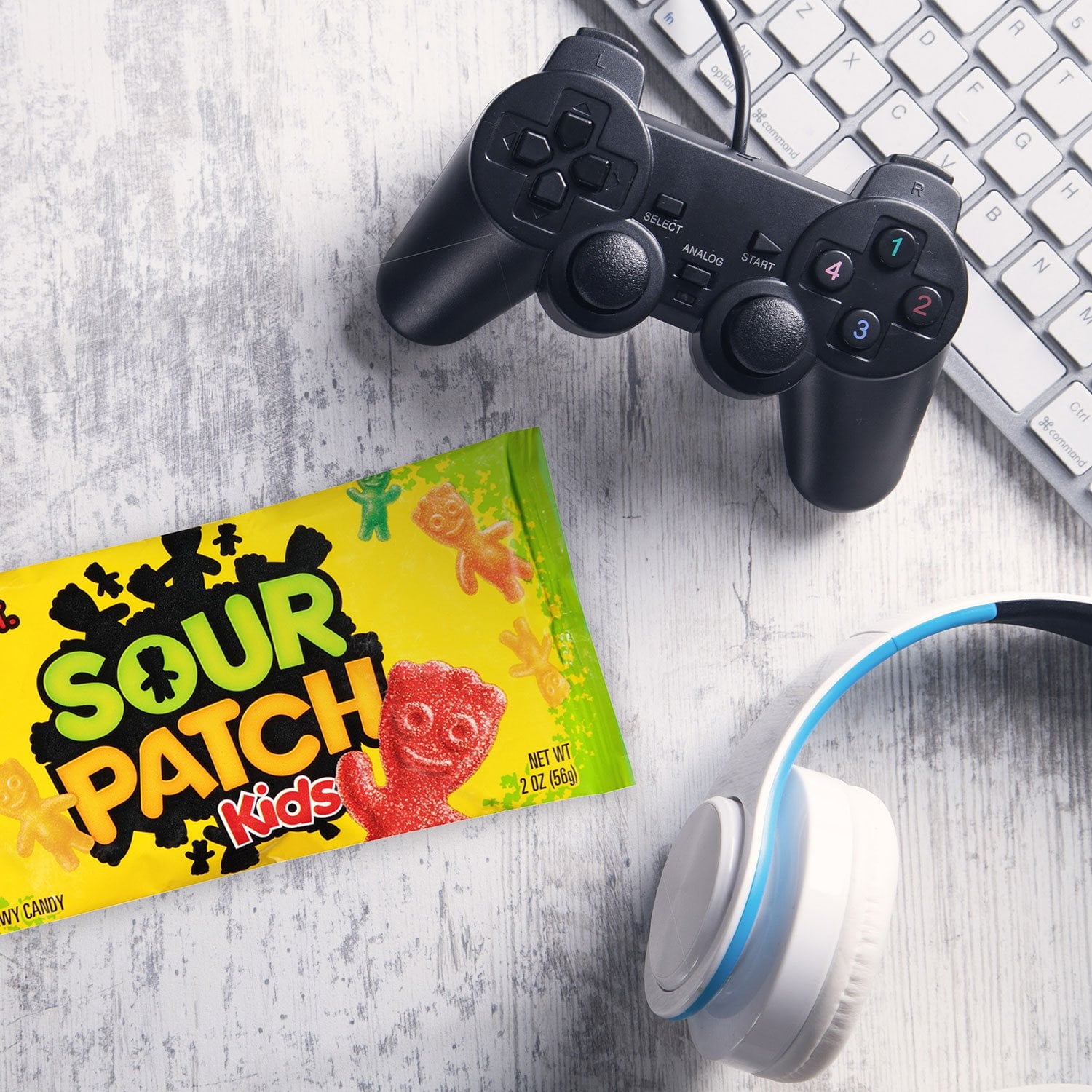 サワーパッチキッズ ソフト＆チューイーキャンディー、2オンス、24 個入り。