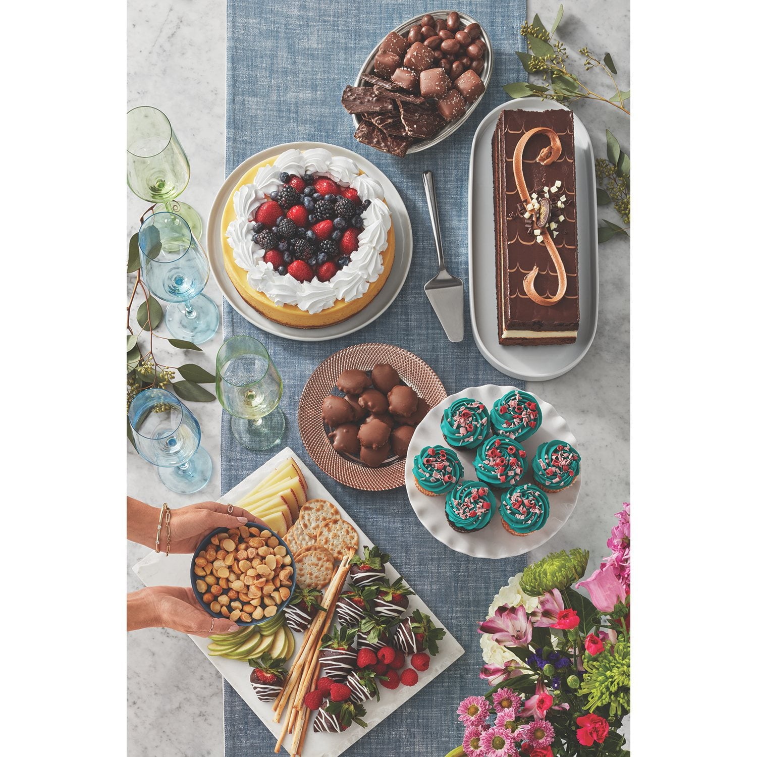 メンバーズマーク ダークチョコレート シンズ アーモンド &amp; シーソルト、20 オンス。