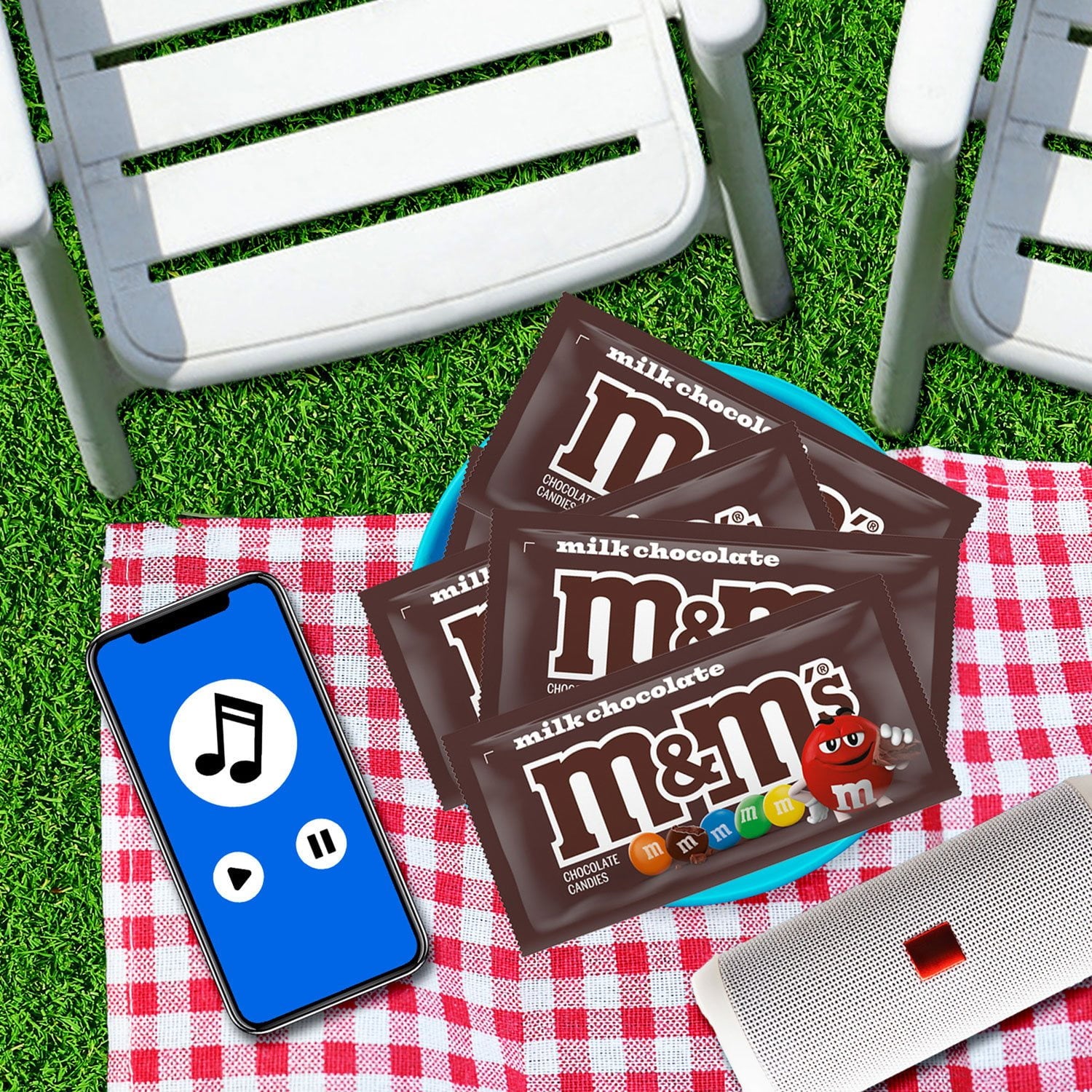 M&amp;M'S ミルクチョコレートキャンディ、フルサイズ、1.69 オンス、48 個入り。