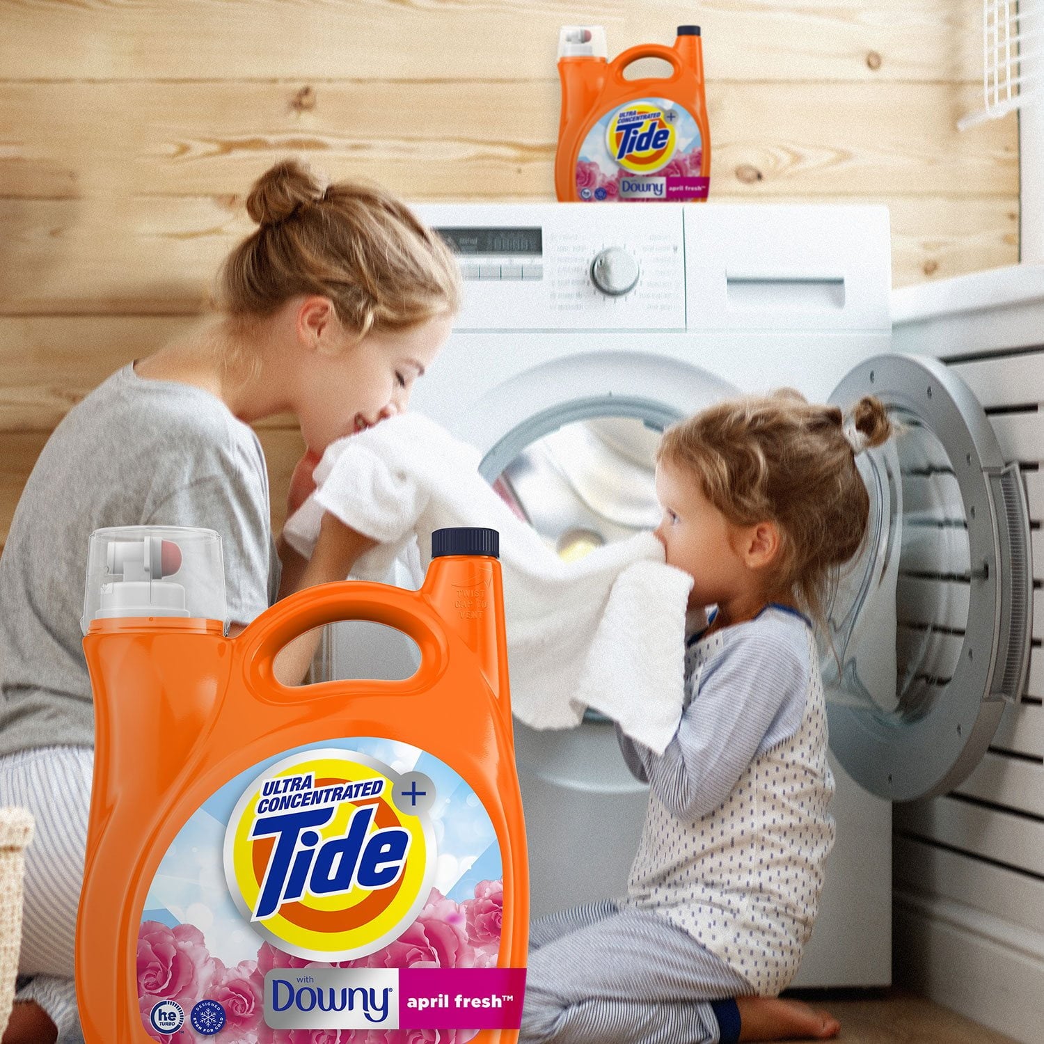 Tide + Downy 液体洗濯洗剤、April Fresh、111 回分、141 液量オンス。