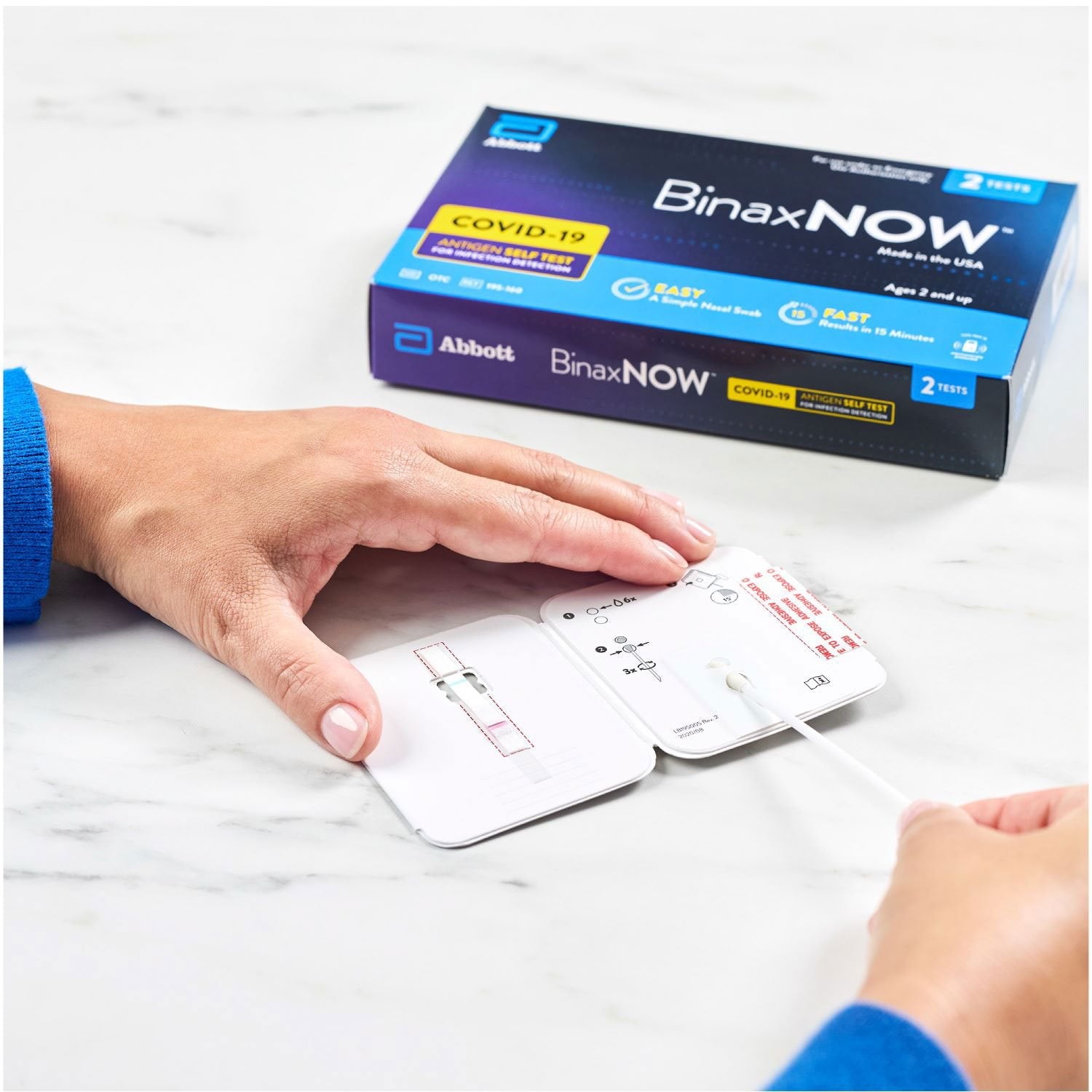 BinaxNOW COVID-19 抗原セルフテスト、2個入り。