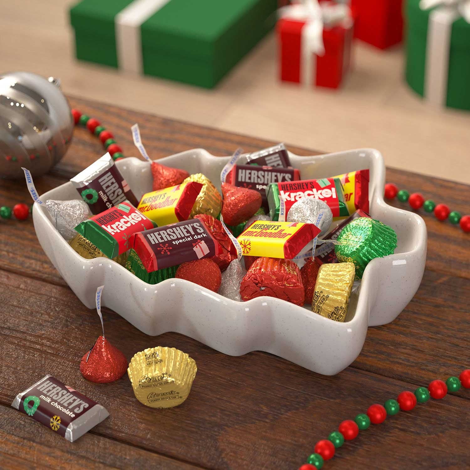 HERSHEY'S クリスマス アソート チョコレート キャンディ 130 個。