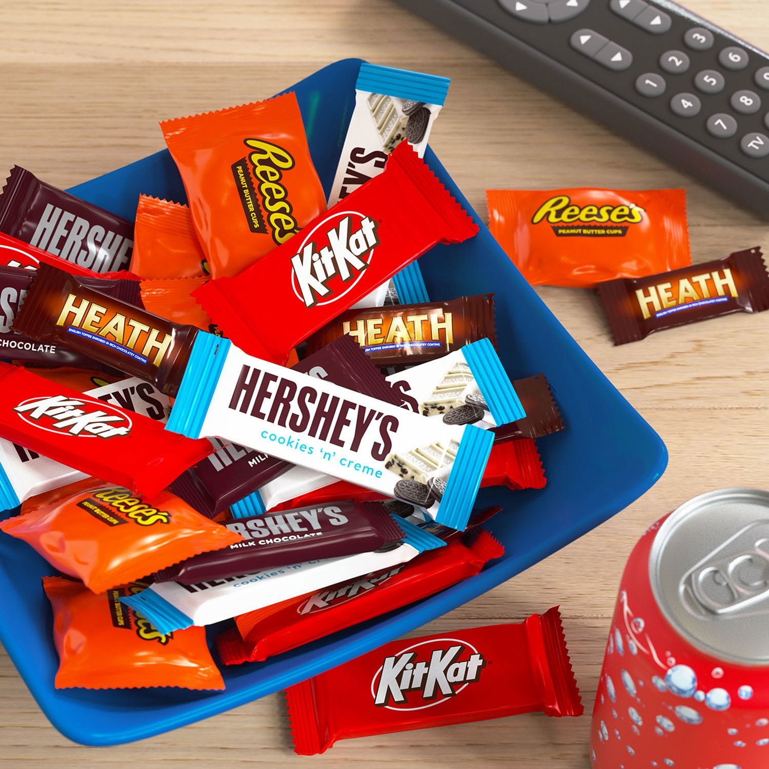 HERSHEY'S アソート チョコレート ファクトリー フェイバリット スナック サイズ キャンディ、155 個。