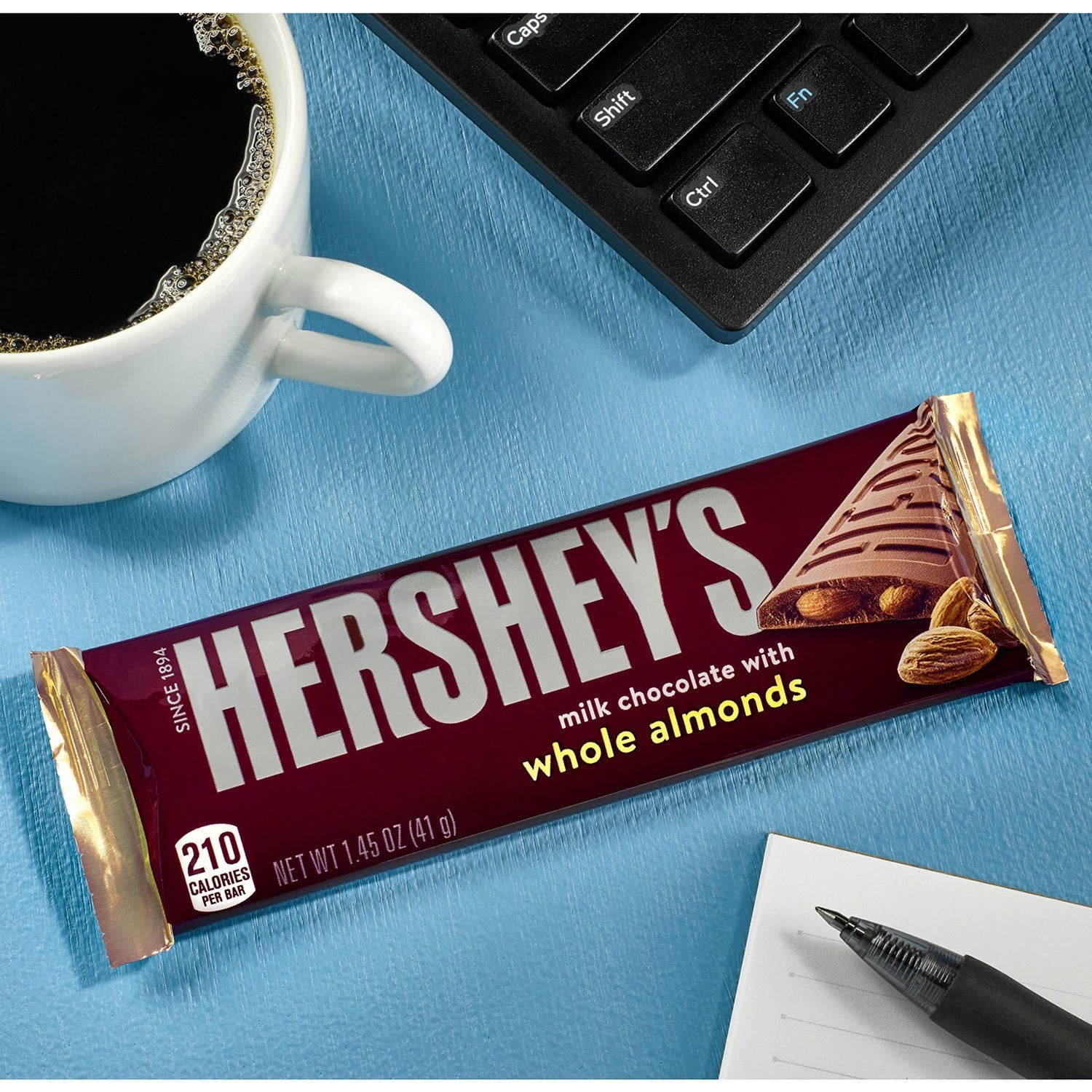 HERSHEY'S ミルクチョコレート アーモンド入りキャンディーバー、フルサイズ、1.45 オンス、36 個入り。