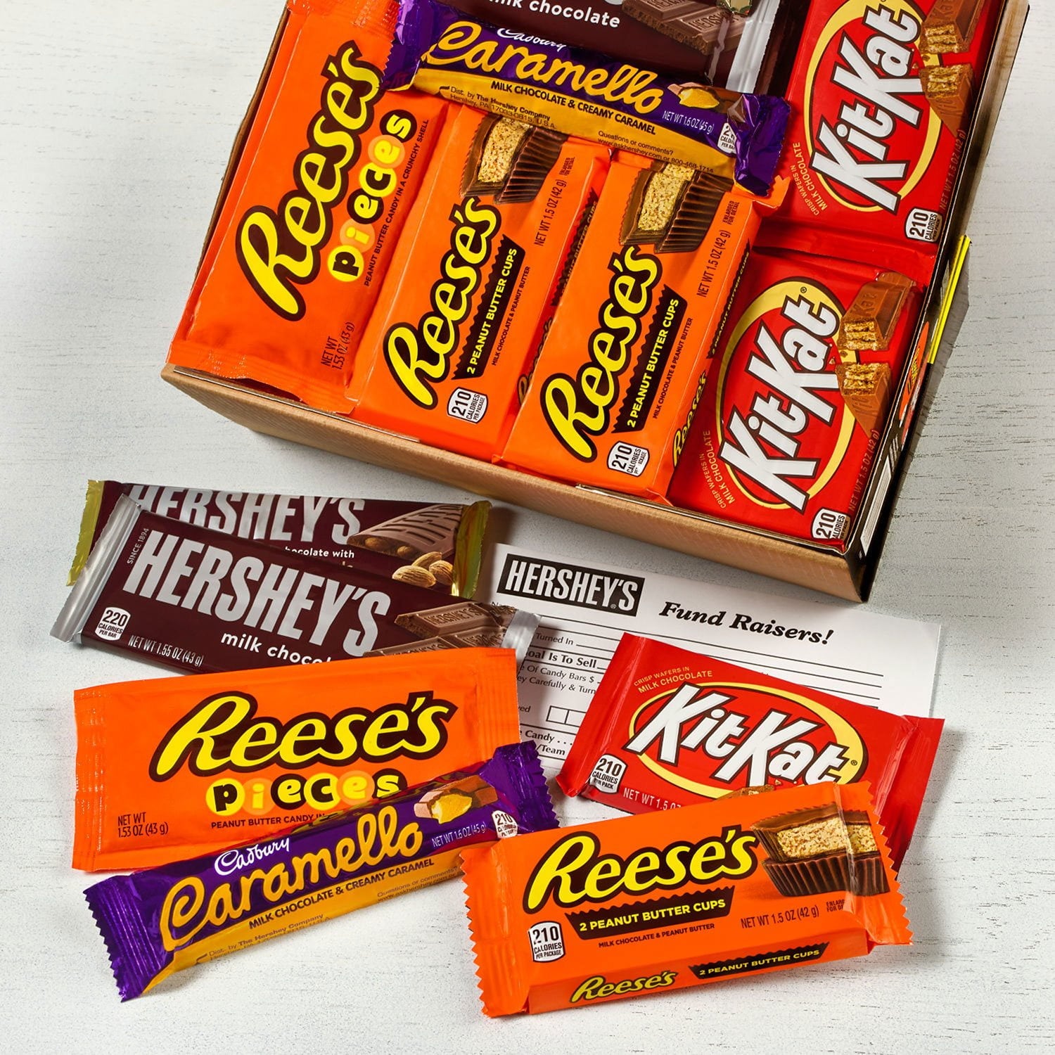 HERSHEY'S チョコレート ラバー キャンディー バー、バラエティ パック、フルサイズ、52 個入り。