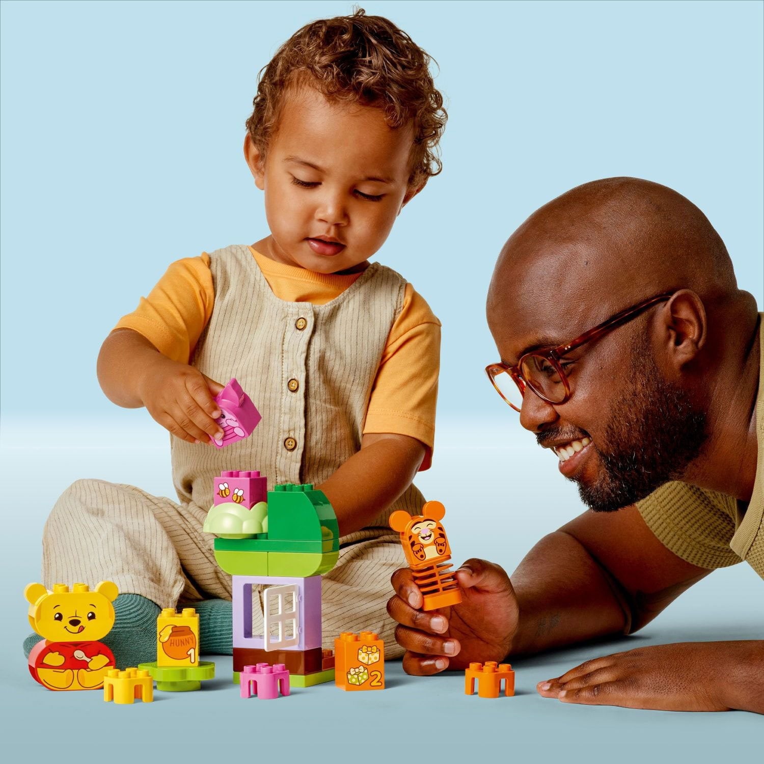 LEGO DUPLO ディズニー くまのプーさんの誕生日パーティーおもちゃ、22 個。