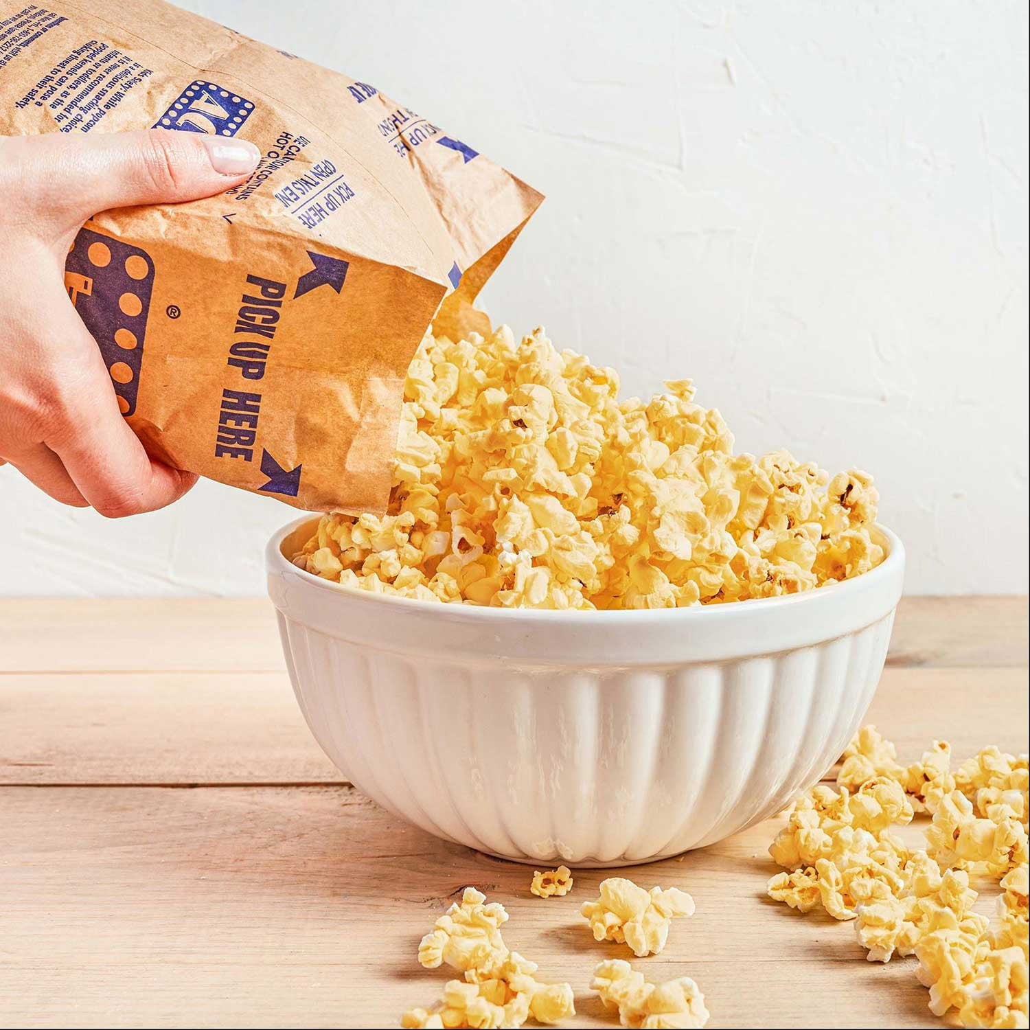 ACT II バターラバーズ 電子レンジ用ポップコーン、2.75 オンス、32 個入り。