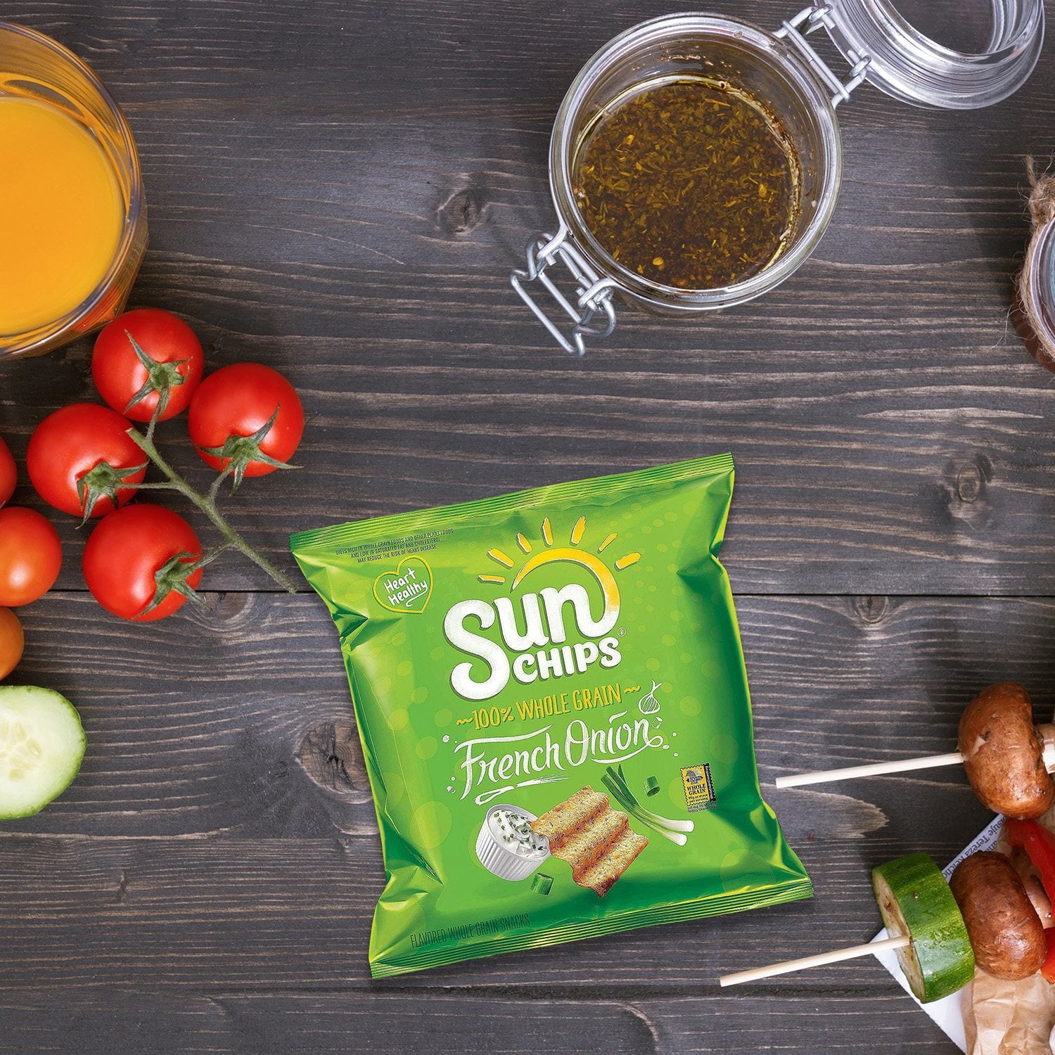 SunChips 全粒粉バラエティパック チップス、30 個入り。